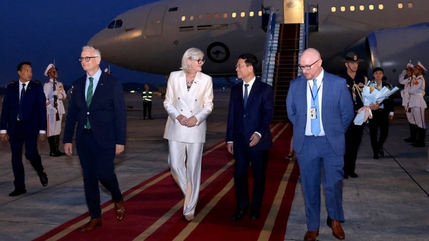 Australian Governor-General arrives in Hanoi for state visit to Vietnam